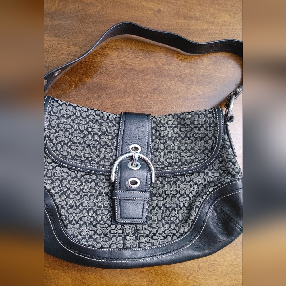 Vintage coach shoulder purse